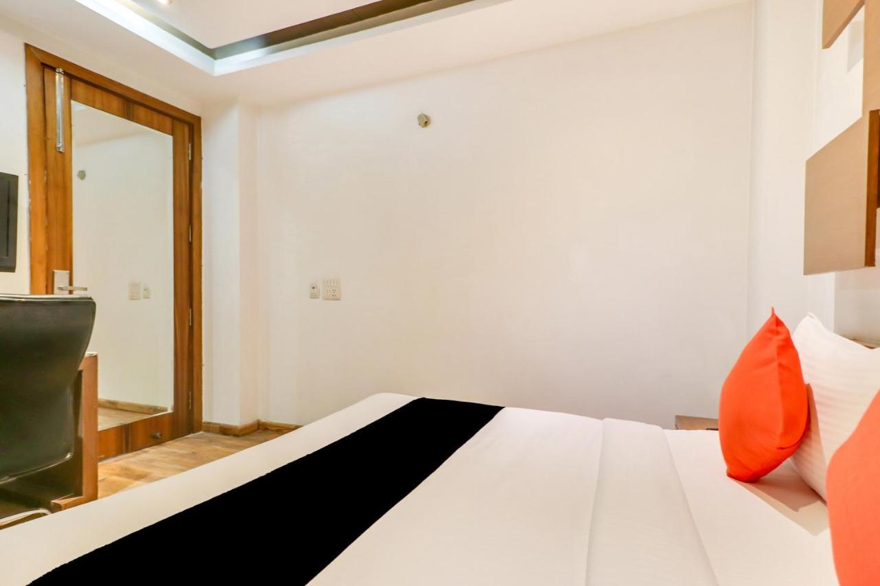 Townhouse 939 Hotel Gagan Inn Near Satyam Inox Patel Nagar New Delhi Buitenkant foto