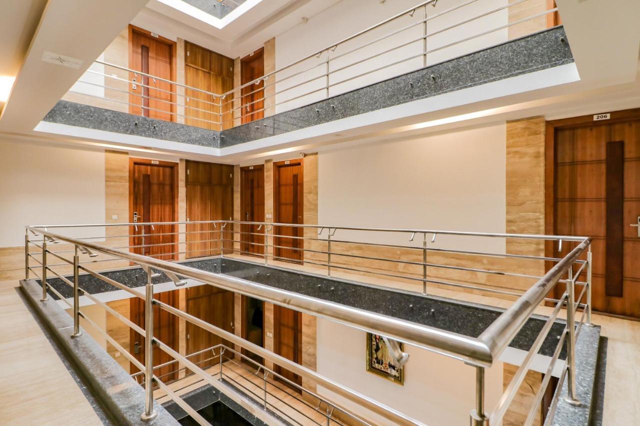 Townhouse 939 Hotel Gagan Inn Near Satyam Inox Patel Nagar New Delhi Buitenkant foto