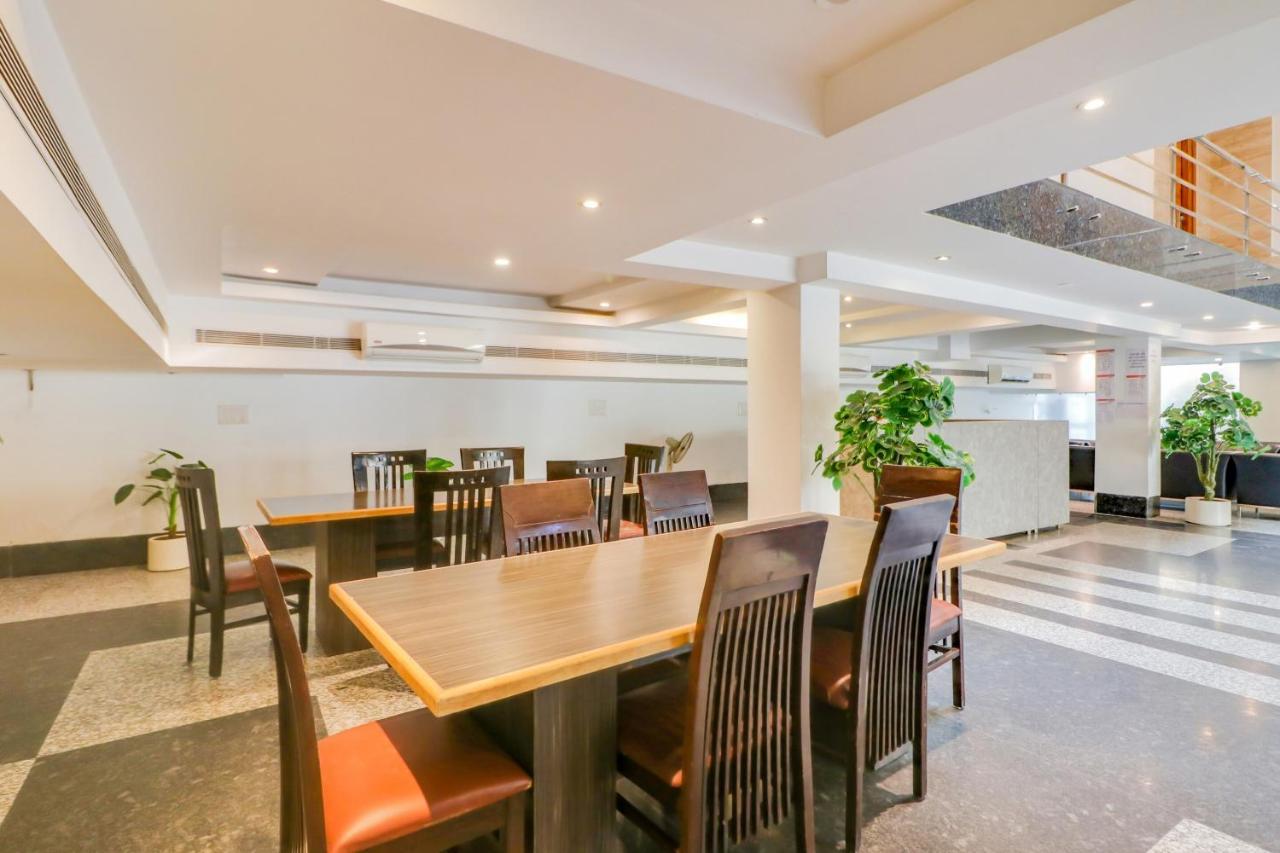 Townhouse 939 Hotel Gagan Inn Near Satyam Inox Patel Nagar New Delhi Buitenkant foto